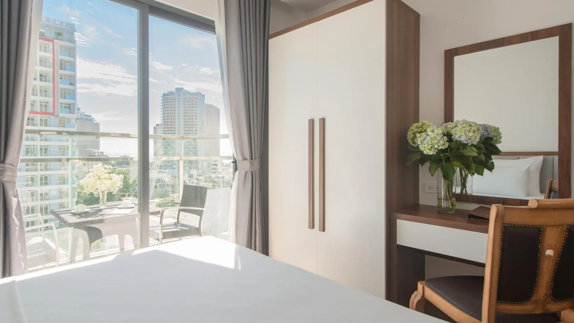 Goldcoast Hotel Nha Trang 4*,